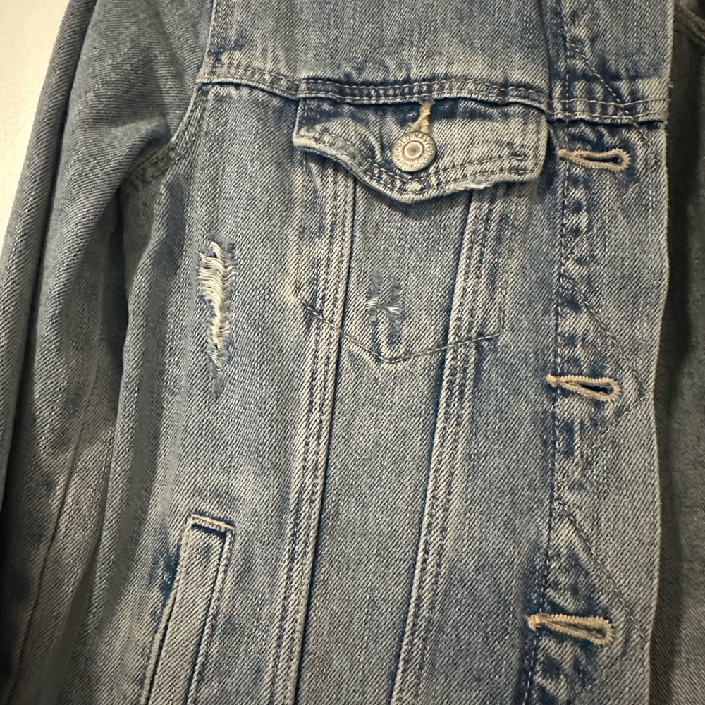 Denim jacket - Picture 3 of 4